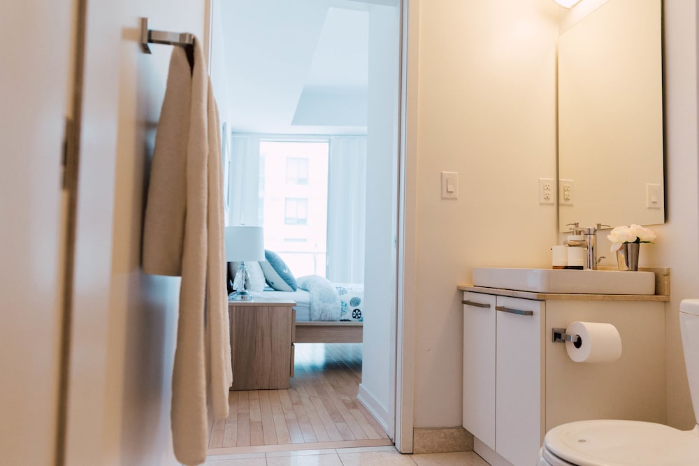 Sarkar Suites - Entertainment District