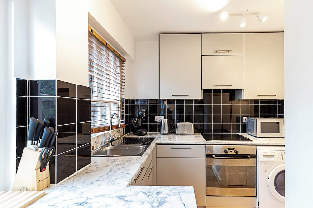 Putney Chic 1-bed Gem