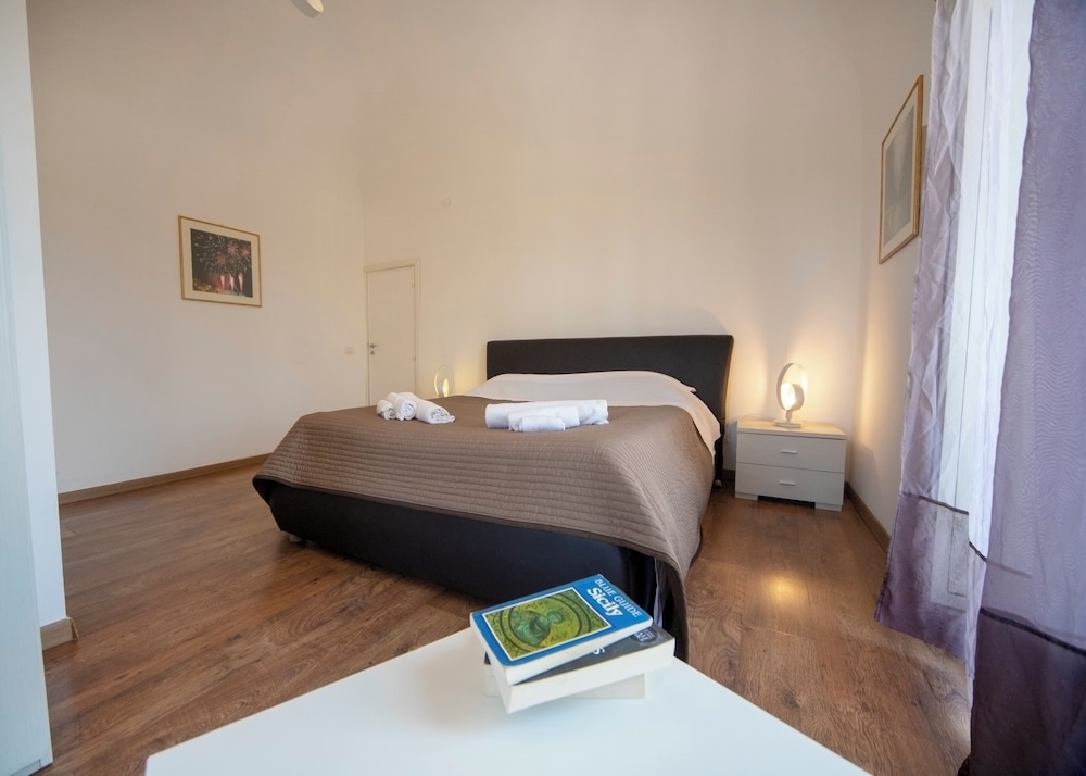 Zurria Rooms