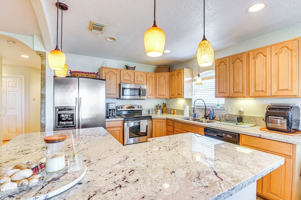 Intracoastal Views & Deck: Surfside Beach Home