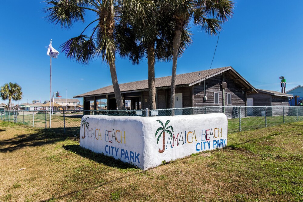 Play N Hooky by Ryson Vacation Rentals
