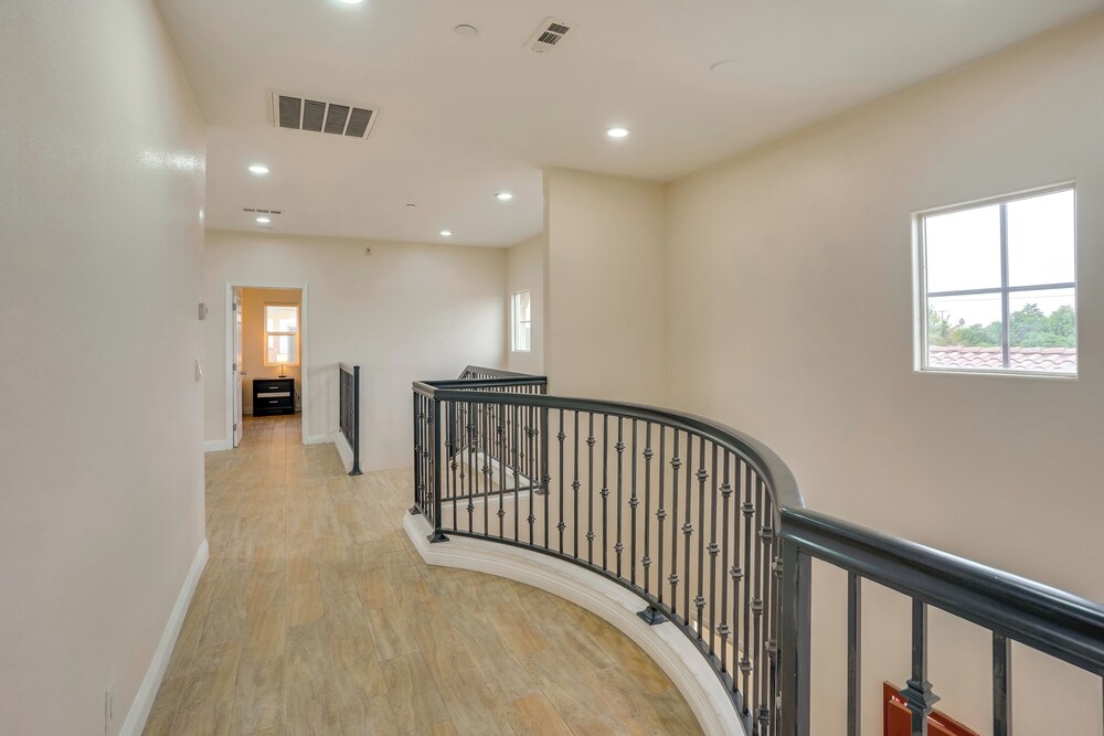 Explore the OC Coast! Midway City Home w/ Yard