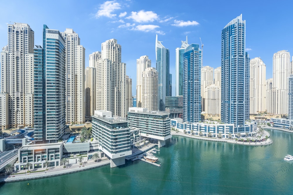 1B-Silverene-1704 by bnbmehomes