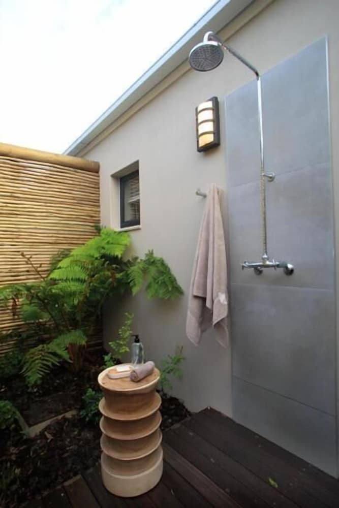 Scallop Guest Lodge