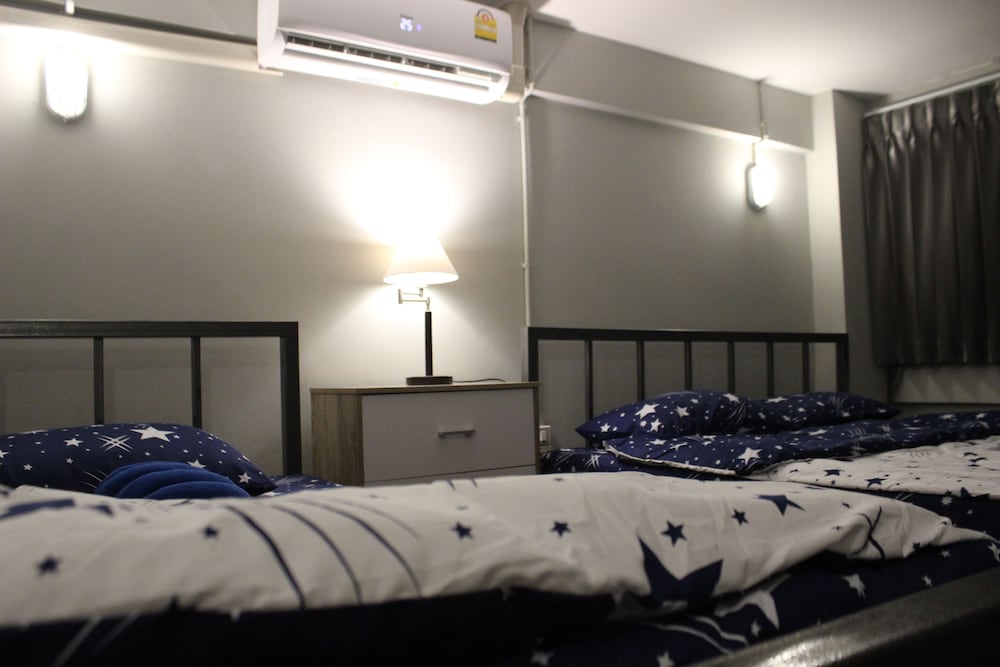 Enjoy House - Hostel