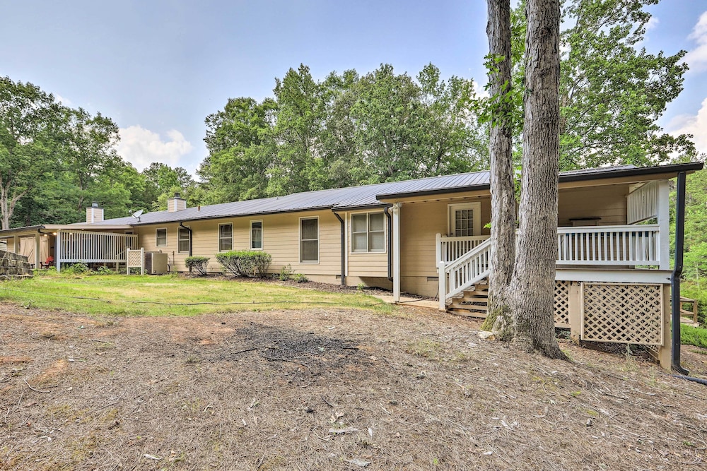 Mcdonough Getaway w/ Private Lake on 24 Acres view 5