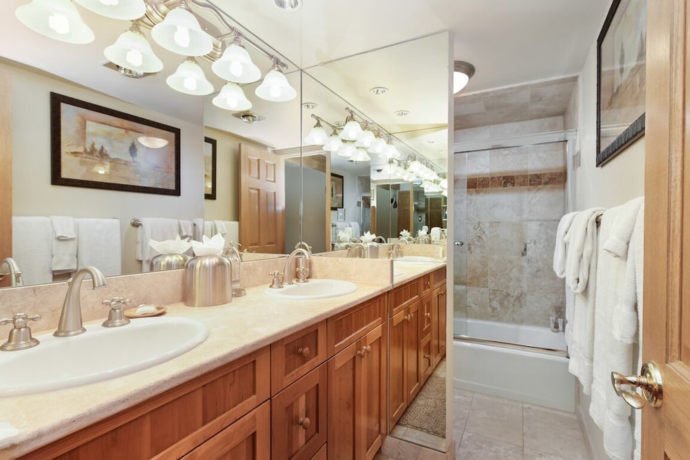 Chateau Eau Claire & Roaring Fork by Frias Properties
