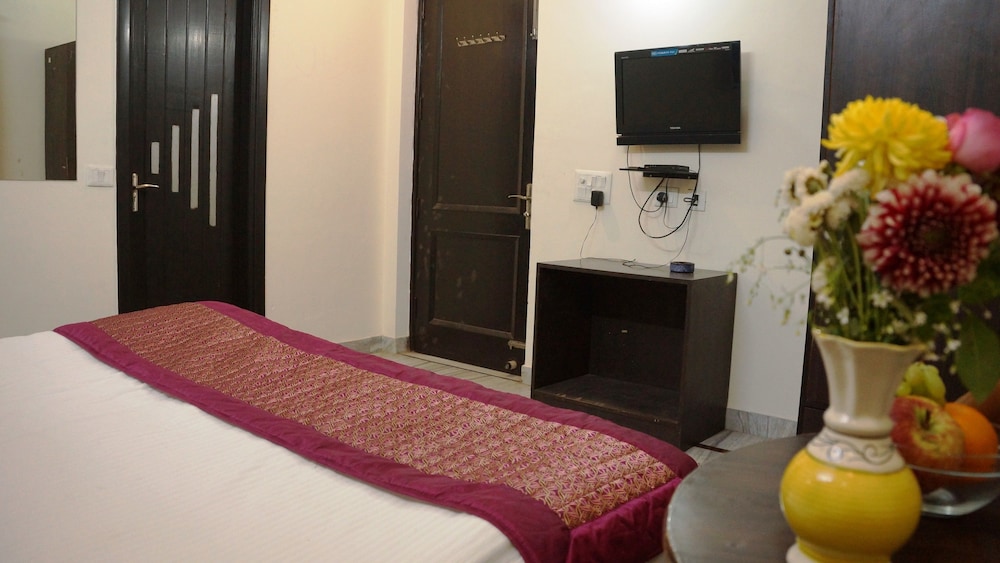 Maxfort Service Apartment