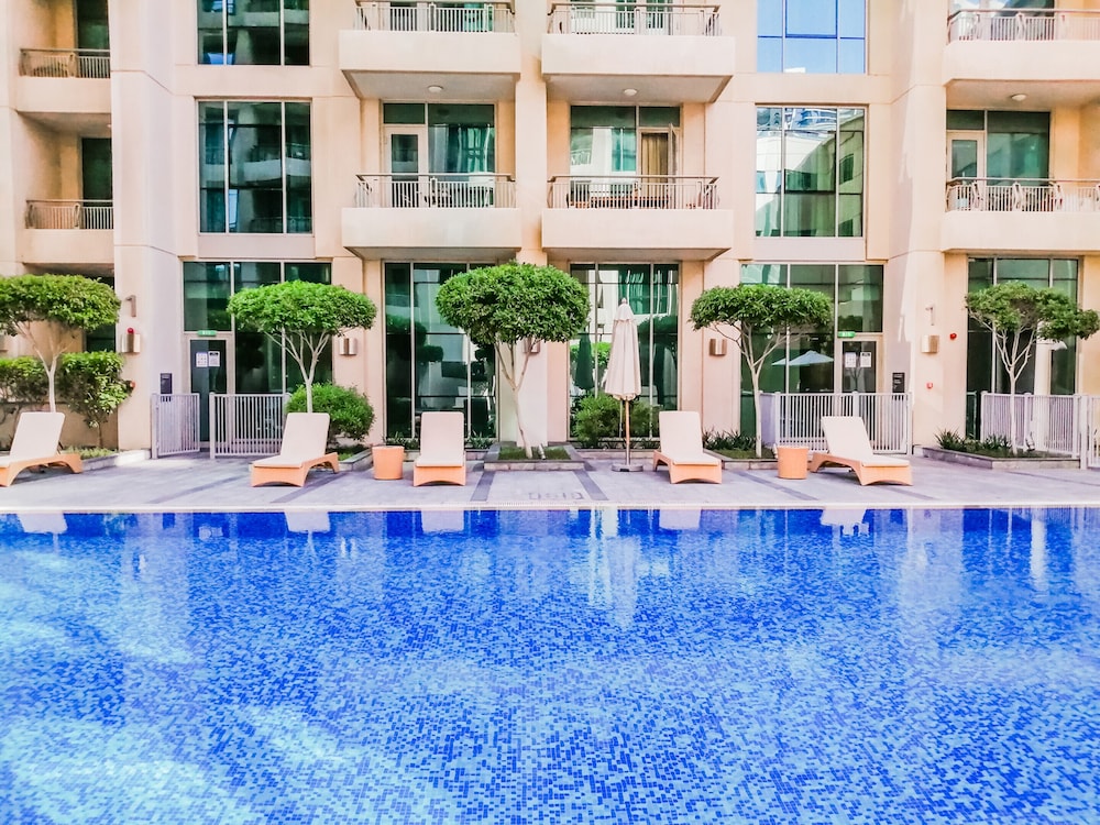 Nasma Luxury Stays- BLVD Central Podium