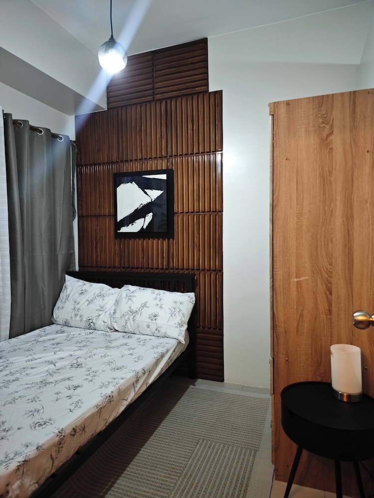Luxurious and Cozy Condo in Quezon City With City View