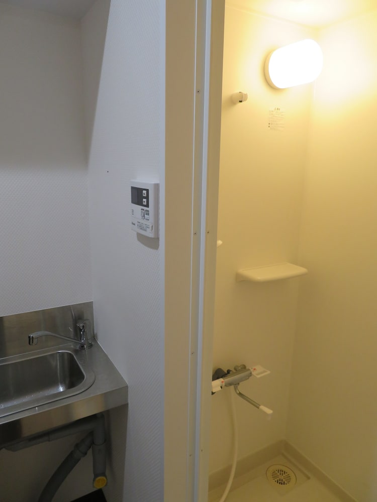 Azalea - Hostel