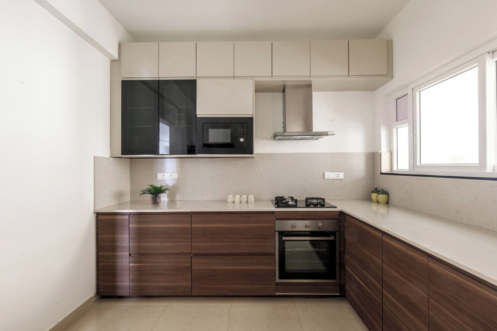 The Ivy Apartment by Red Olive