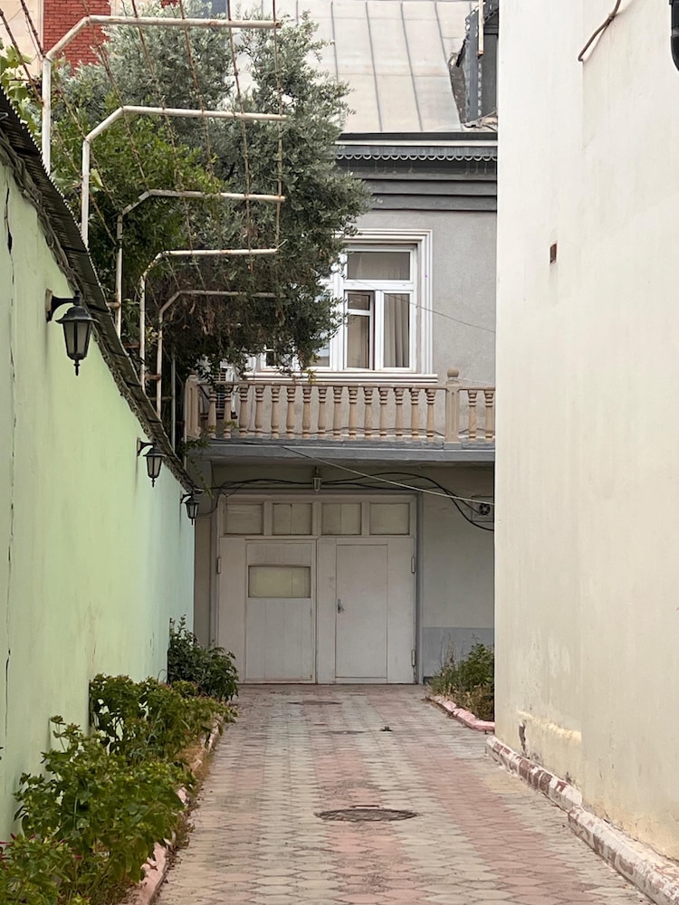 Trippoo Villa & Hostel