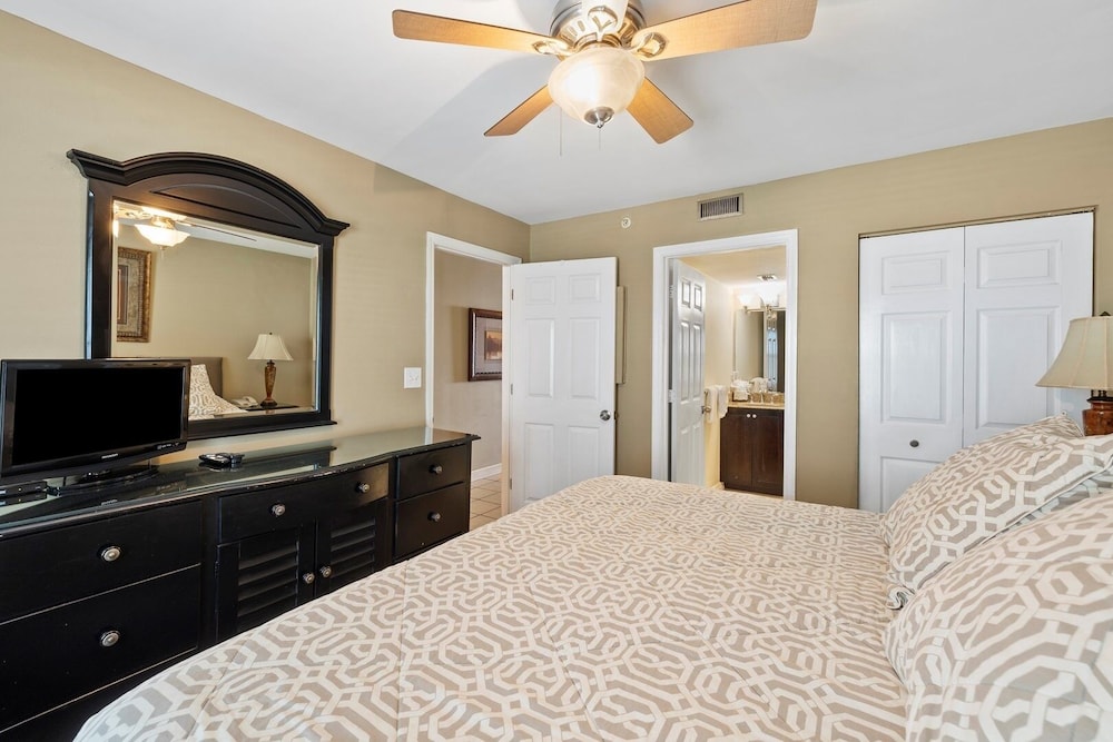 Pelican Beach 0908 1 Bedroom Condo by Pelican Beach Management view 3