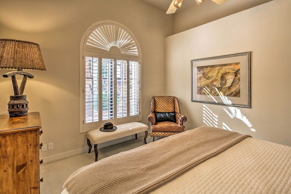 Lavish Paradise Valley Home w/ Sports Court & Pool