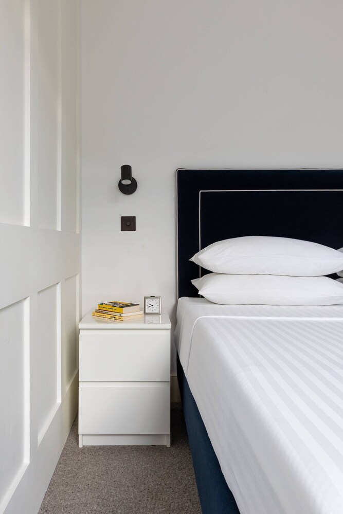 Whittlesey Street II by Onefinestay