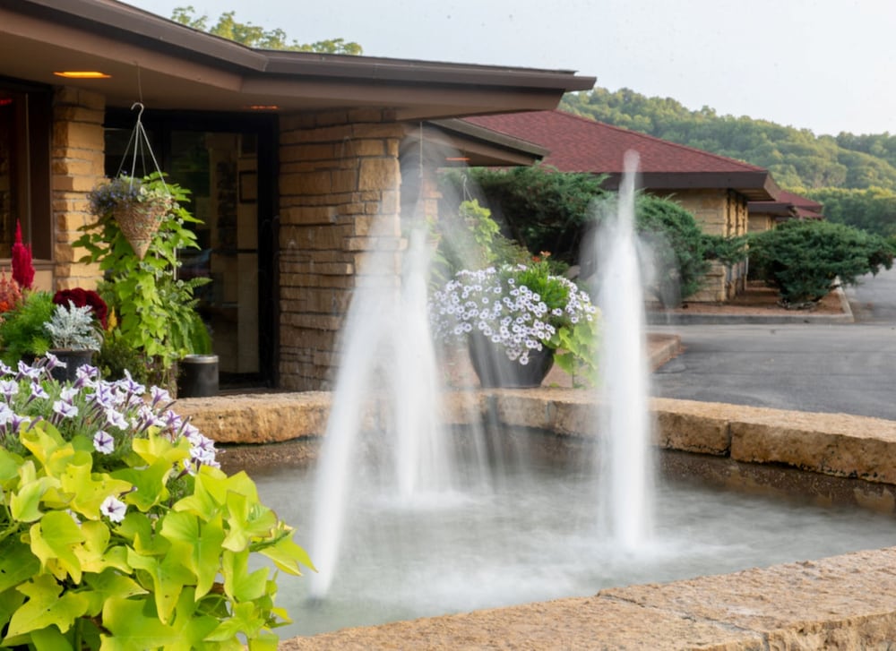 Spring Valley Inn