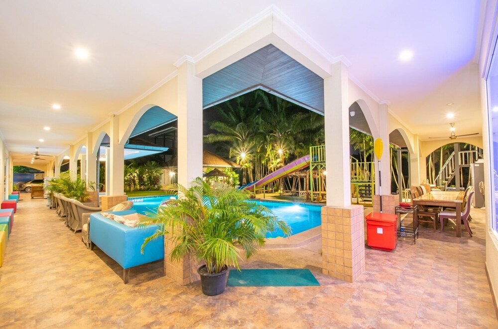 Pool Villa for Families and Party
