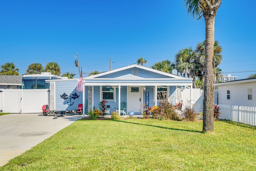 Walk to Ocean! Home w/ Large Yard in Ormond Beach
