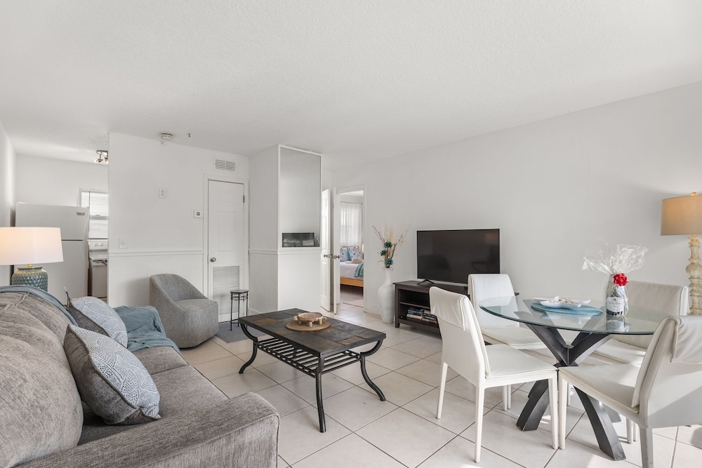 Pompano 3225