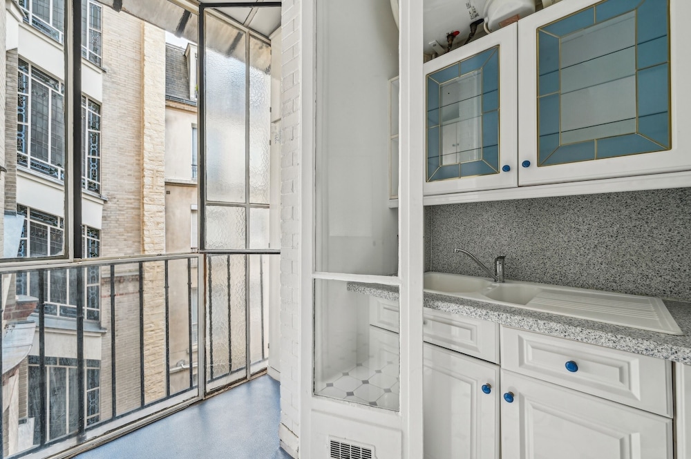 Parisian 1BR near Invalides & Eiffel