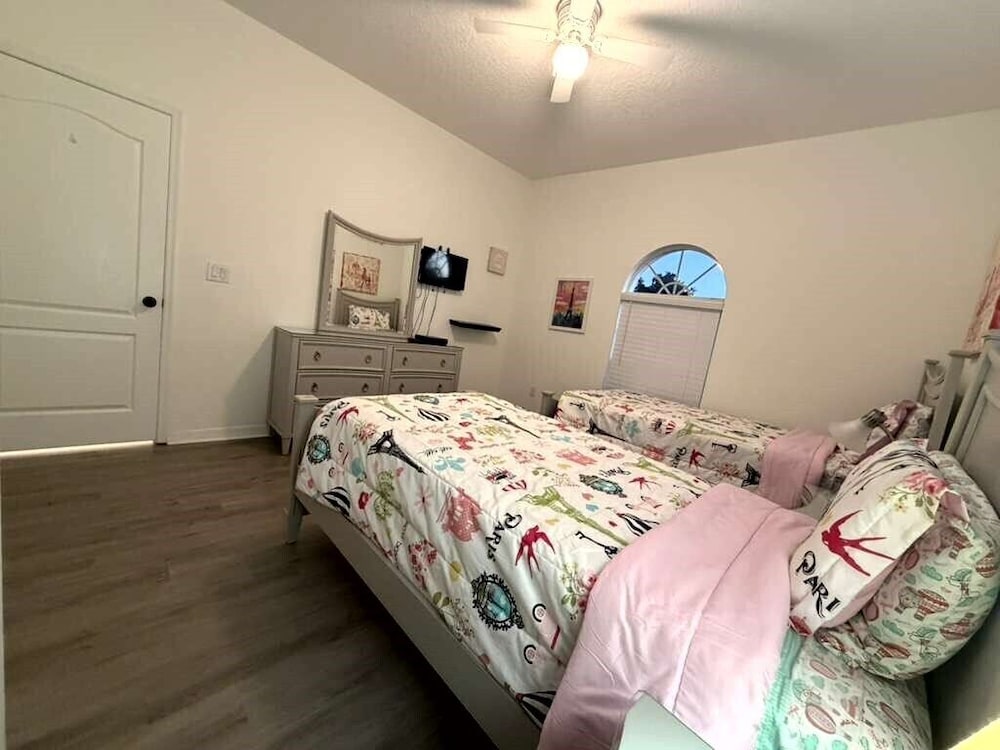 Pool •Spa •Game Rm •10 min Disney-Fun Disney Oasis