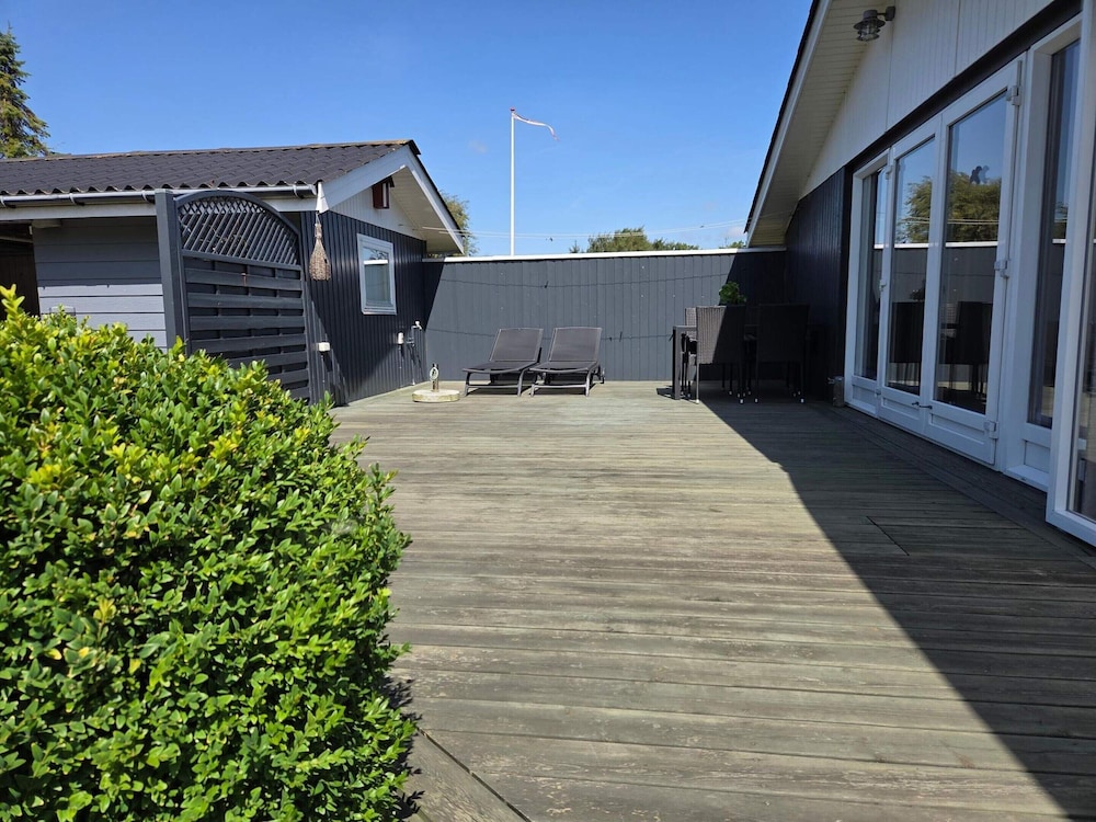 4 Star Holiday Home in Hals