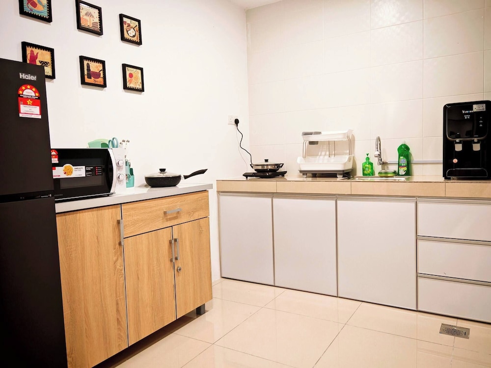 Ipoh Manhattan Free Waterpark 3BR 8pax Family Suite Mha308 by City Home Empire