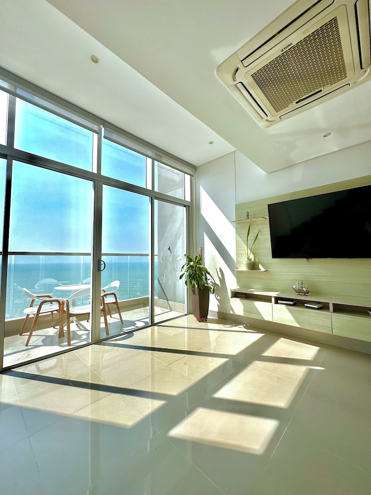 by Calamari Homes - Edificio Murano Elite