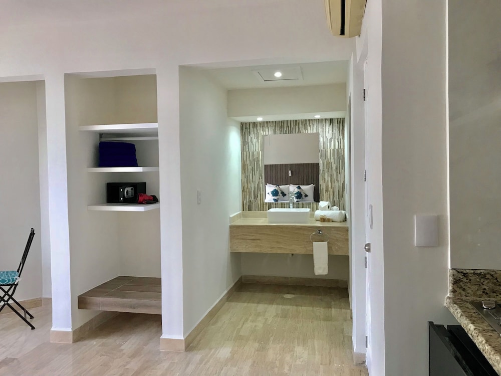 OvaCancun Apartments