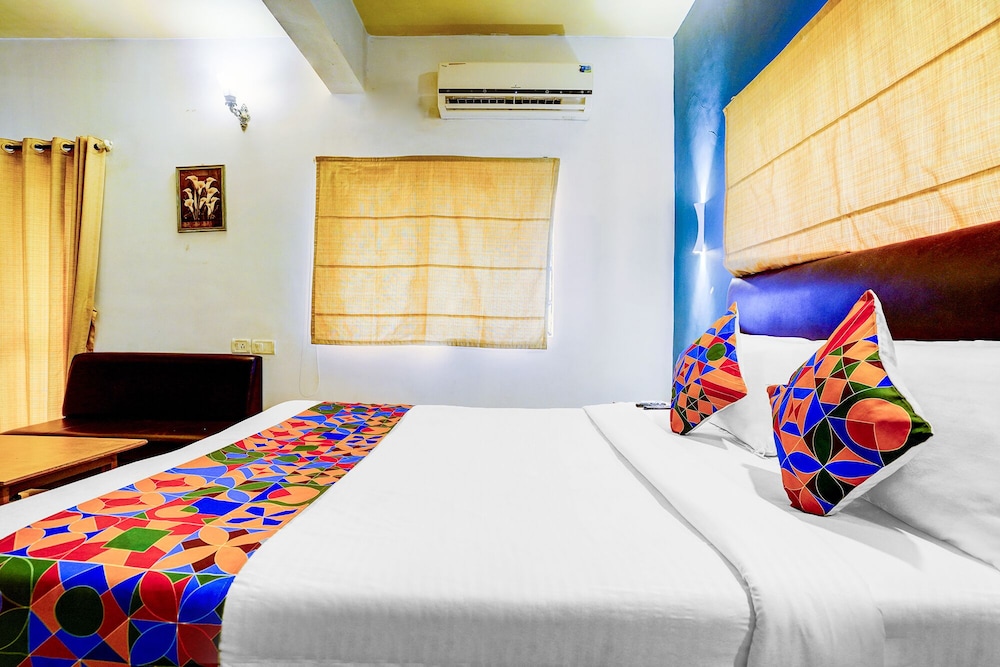 Fabexpress Elvin Balaji Beach Palace