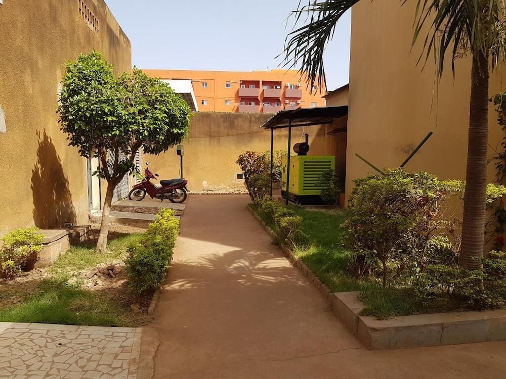 Ouagadougou Vacations - Elite Hotel - Property Image 4