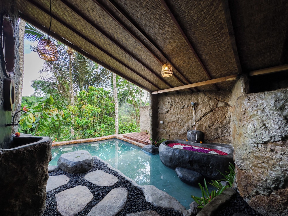 Royal Kemala Villa