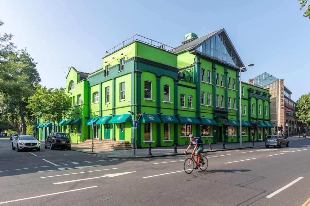 Tetcott Road by Onefinestay