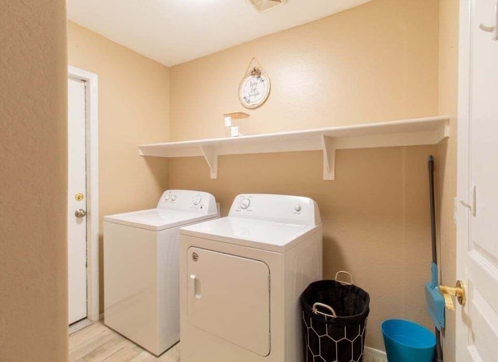 Casa Alessia 4br Home & Heated Pool 4 Bedroom Home