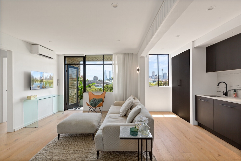 Bright 2-bed Apt With Spectacular Bridge Views