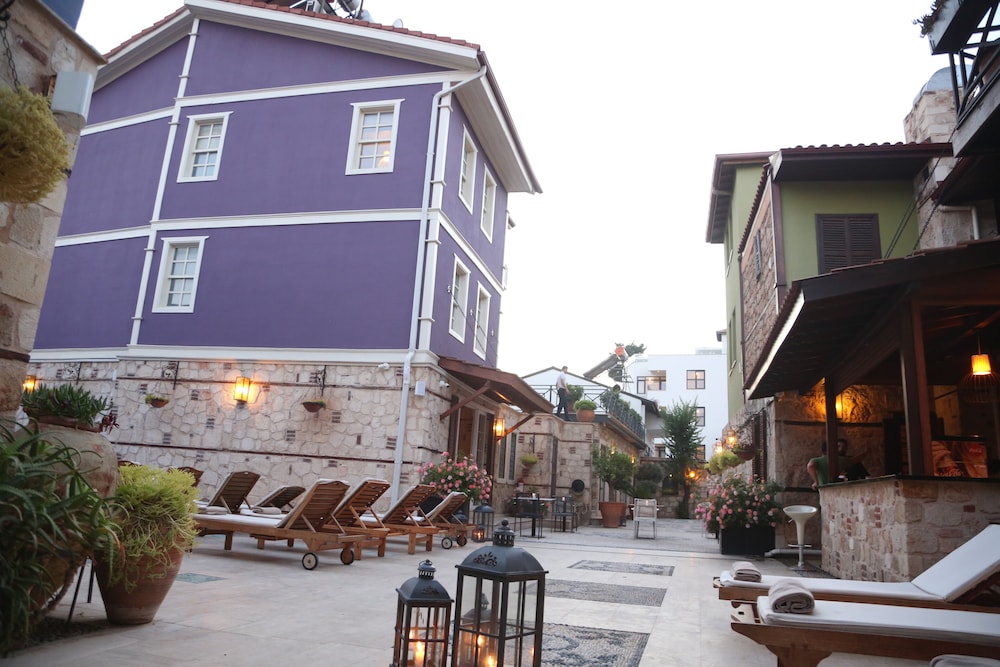 Studio Flat in Old Town Emp 106