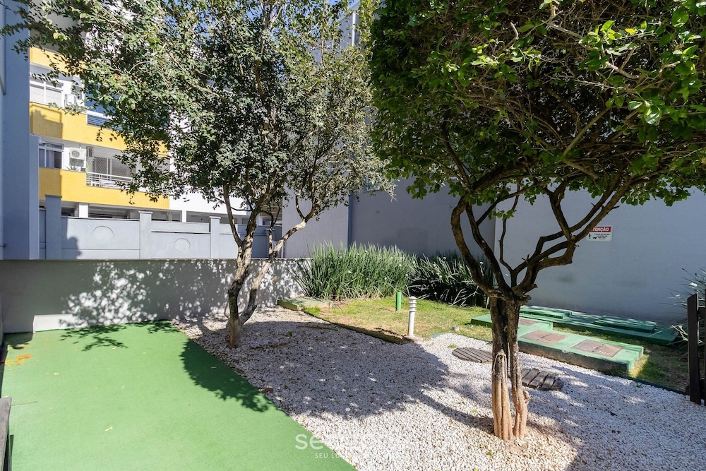 2 Bedroom Apartment With Barbecue Cts0203