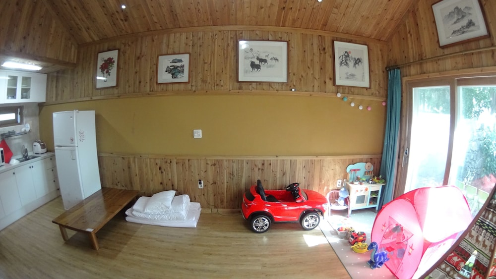 Memory In Jeju Pension