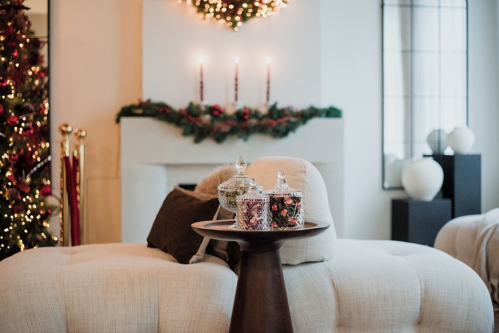 The Burgundy - Boutique B&B