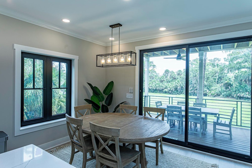 Experience Modern Coastal Living in This Beautifully Designed 4-bed, 4-bath Home