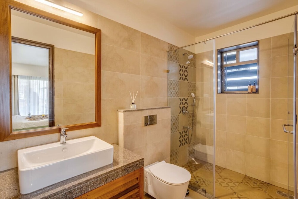 2BR w Pool Sauna 2km to Baga Calangute Beach