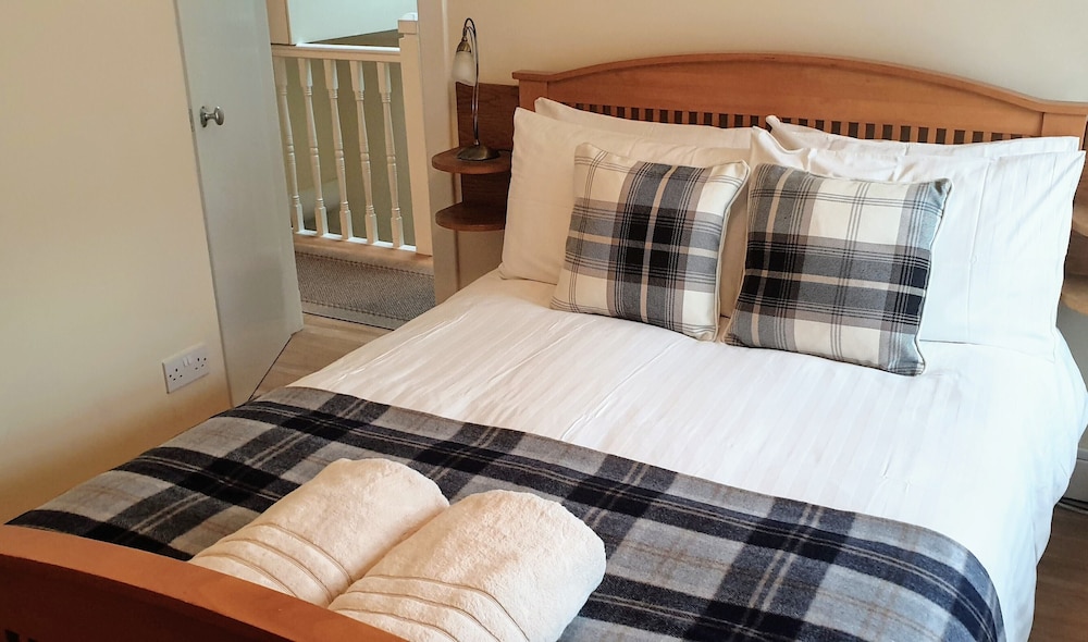 Atholl Rd Self Catering - 127 Central Location view 3