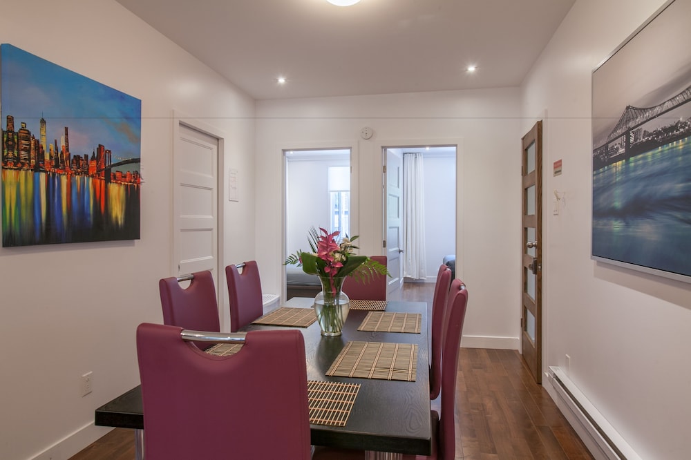 LMVR - LuxApt 3 - 7 bedrooms 2 bathrooms