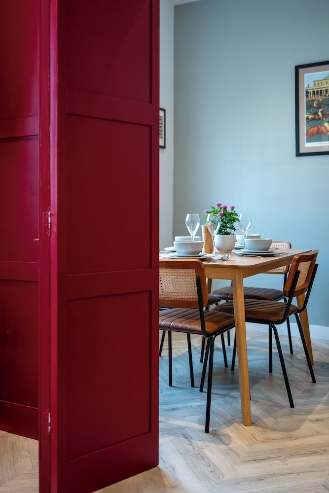Stunning HighStreet Escape in Cheltenham