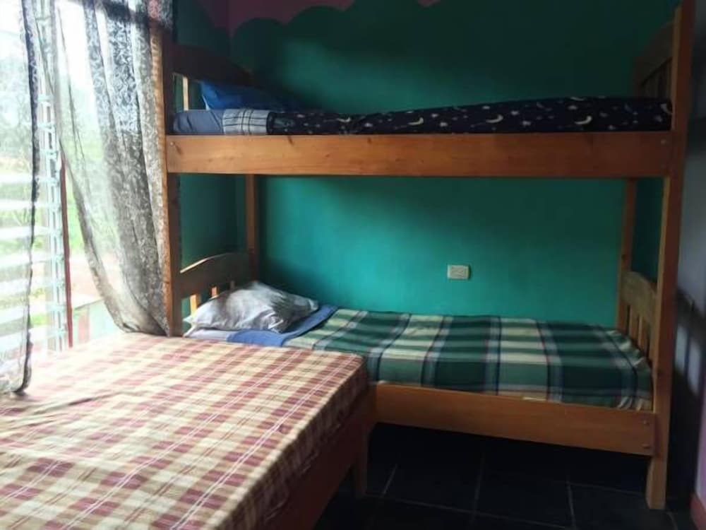 Mi Casa Tica Backpacker