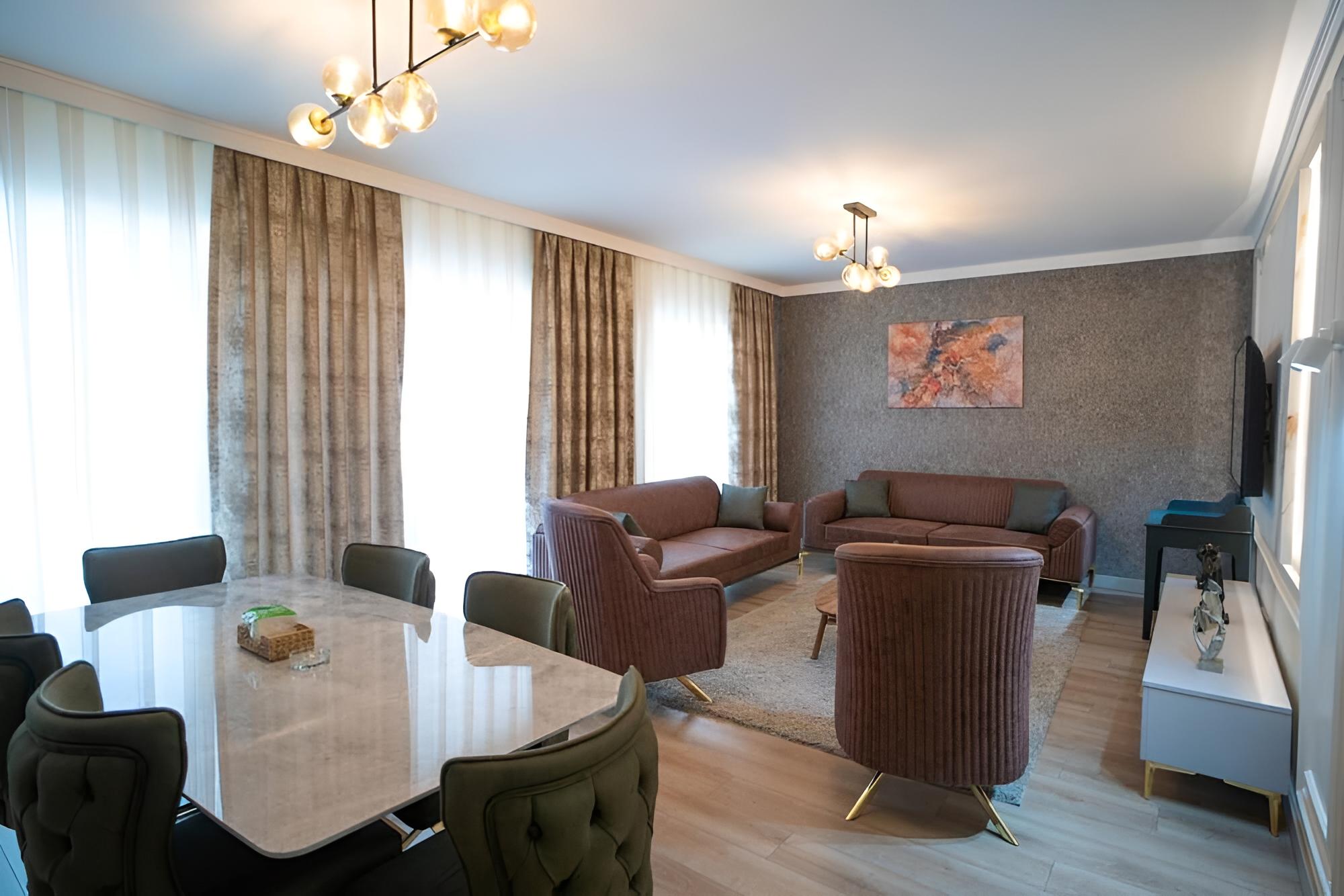 3 B Luxury Apt Near Arena Park AVM