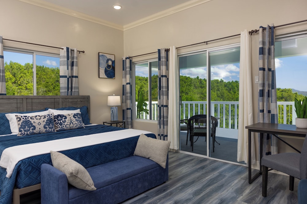 Majestic Heights Bed & Breakfast