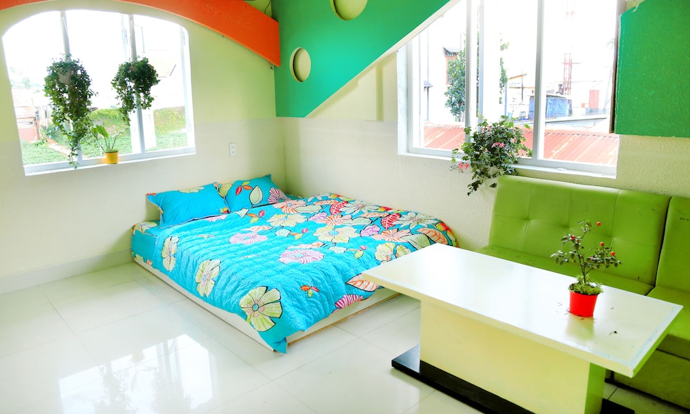 Hoai Huong Homestay