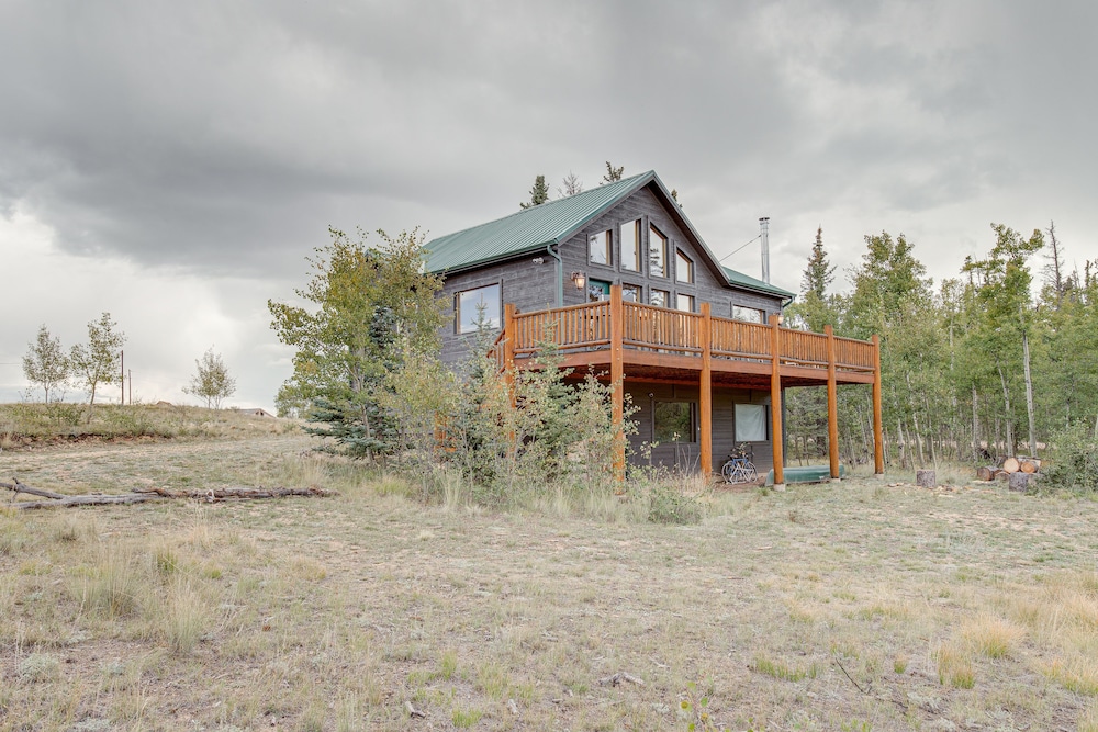 Jefferson Mountain Cabin w/ Private Deck & Grill! view 4